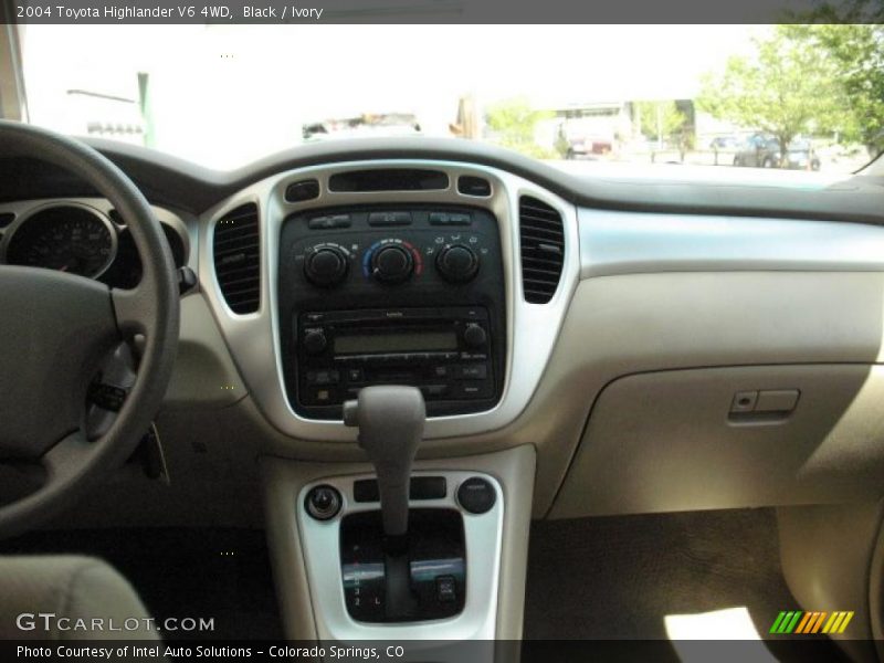 Black / Ivory 2004 Toyota Highlander V6 4WD
