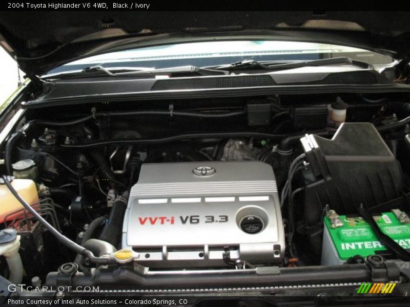 Black / Ivory 2004 Toyota Highlander V6 4WD