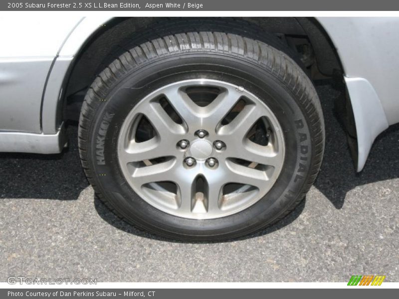 Aspen White / Beige 2005 Subaru Forester 2.5 XS L.L.Bean Edition