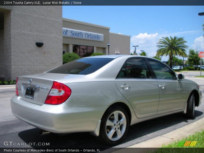 Lunar Mist Metallic / Stone 2004 Toyota Camry XLE