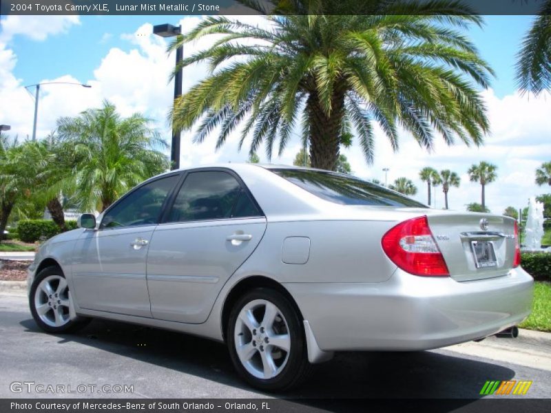 Lunar Mist Metallic / Stone 2004 Toyota Camry XLE