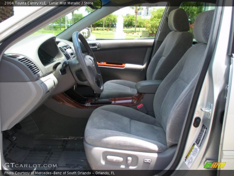 Lunar Mist Metallic / Stone 2004 Toyota Camry XLE