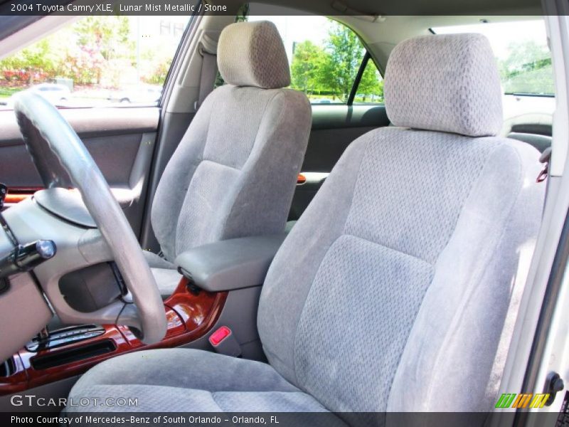 Lunar Mist Metallic / Stone 2004 Toyota Camry XLE