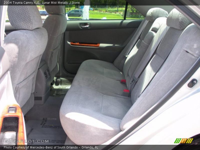 Lunar Mist Metallic / Stone 2004 Toyota Camry XLE