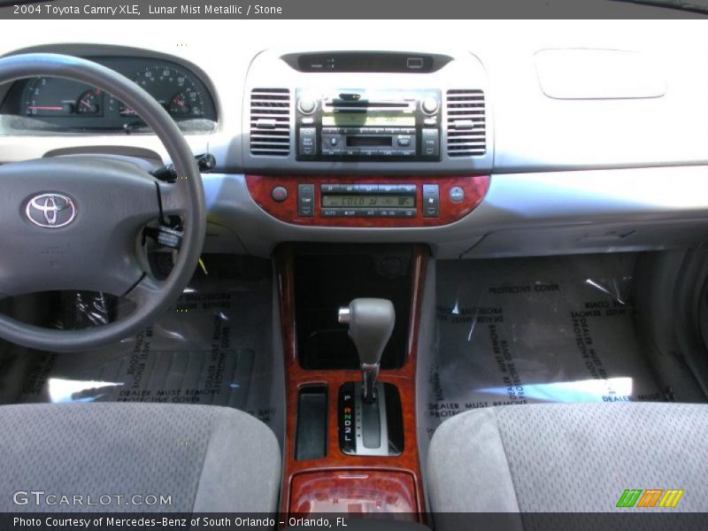 Lunar Mist Metallic / Stone 2004 Toyota Camry XLE