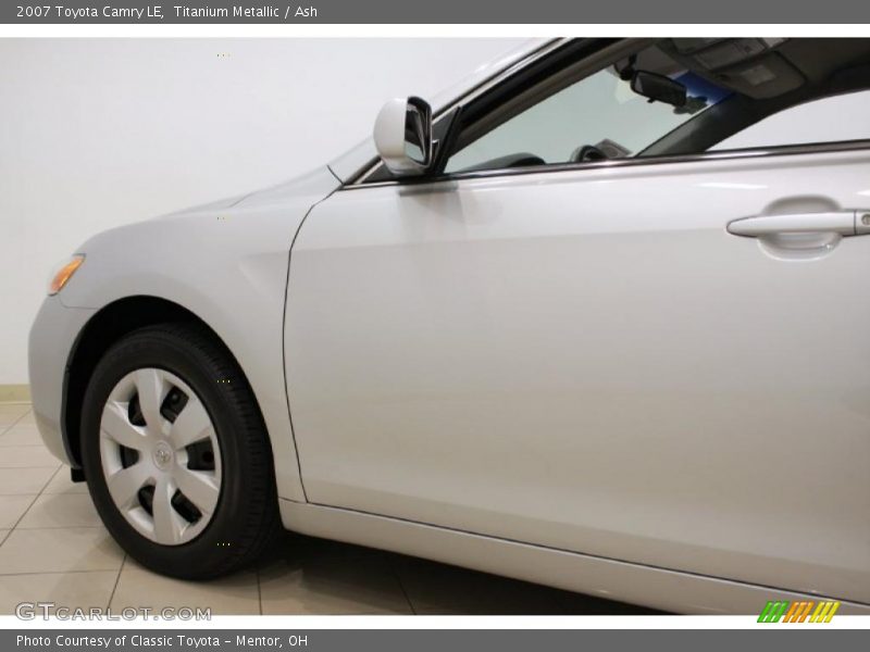 Titanium Metallic / Ash 2007 Toyota Camry LE
