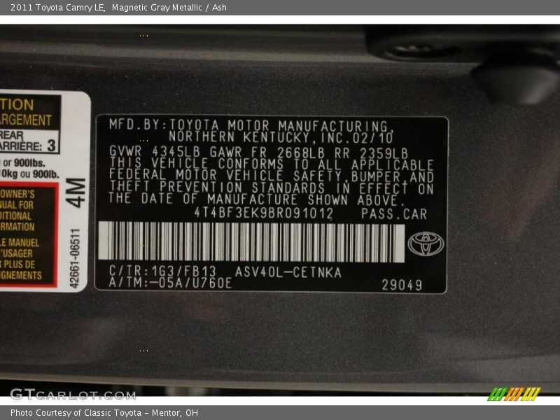 Magnetic Gray Metallic / Ash 2011 Toyota Camry LE