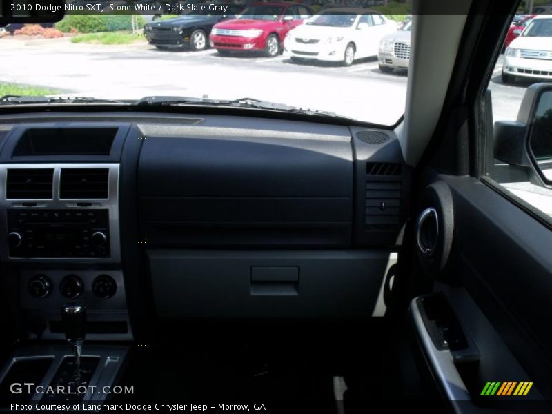 Stone White / Dark Slate Gray 2010 Dodge Nitro SXT
