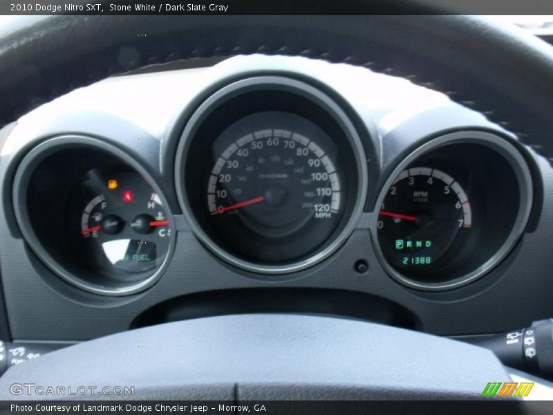 Stone White / Dark Slate Gray 2010 Dodge Nitro SXT