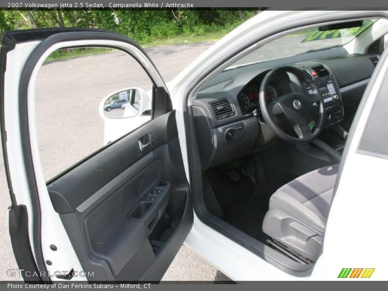 Campanella White / Anthracite 2007 Volkswagen Jetta 2.5 Sedan