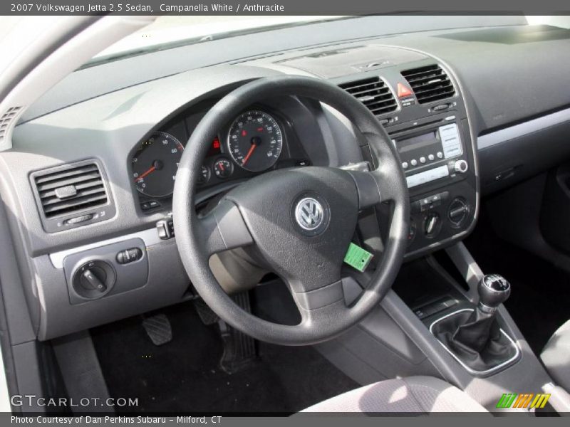 Campanella White / Anthracite 2007 Volkswagen Jetta 2.5 Sedan