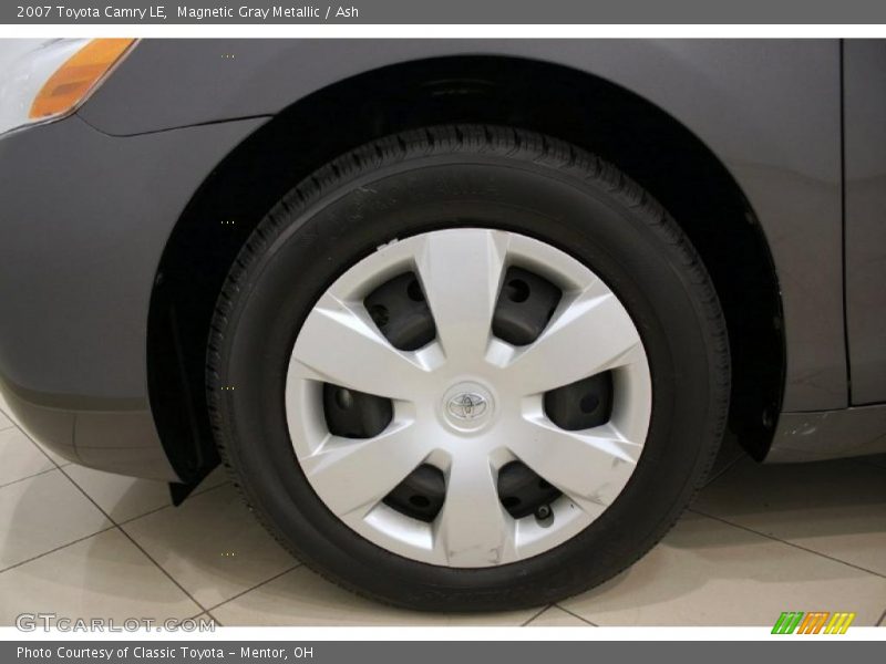 Magnetic Gray Metallic / Ash 2007 Toyota Camry LE