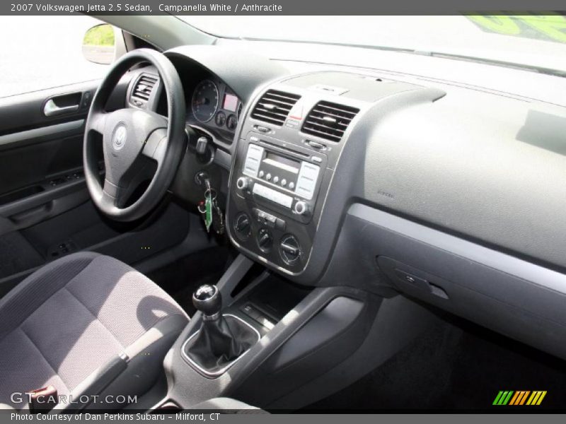 Campanella White / Anthracite 2007 Volkswagen Jetta 2.5 Sedan