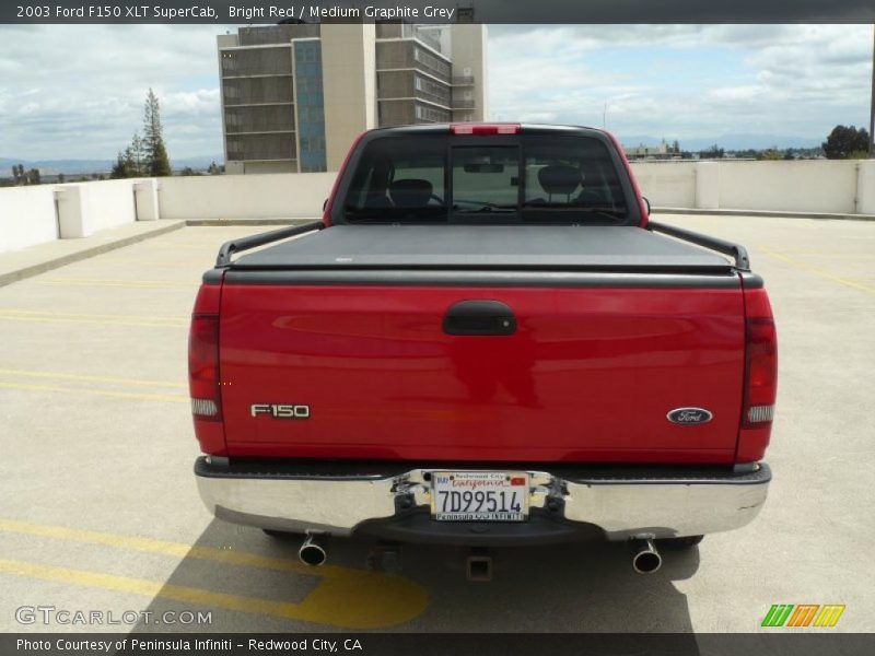 Bright Red / Medium Graphite Grey 2003 Ford F150 XLT SuperCab