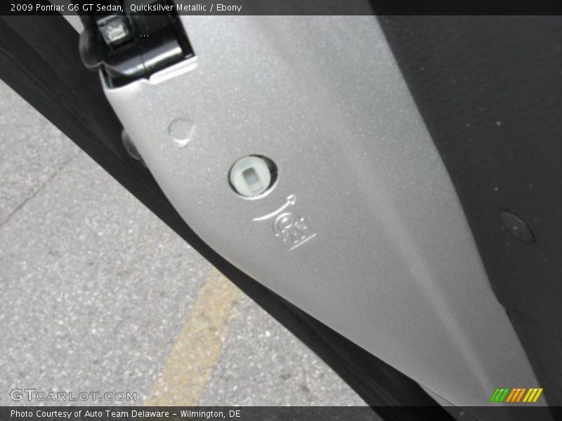 Quicksilver Metallic / Ebony 2009 Pontiac G6 GT Sedan
