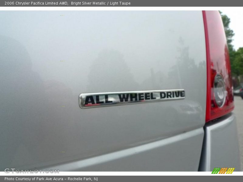 Bright Silver Metallic / Light Taupe 2006 Chrysler Pacifica Limited AWD