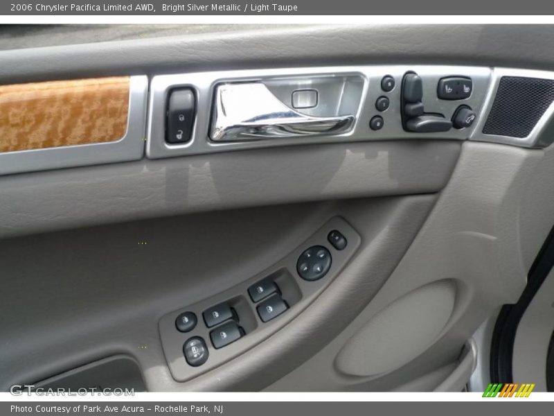 Bright Silver Metallic / Light Taupe 2006 Chrysler Pacifica Limited AWD