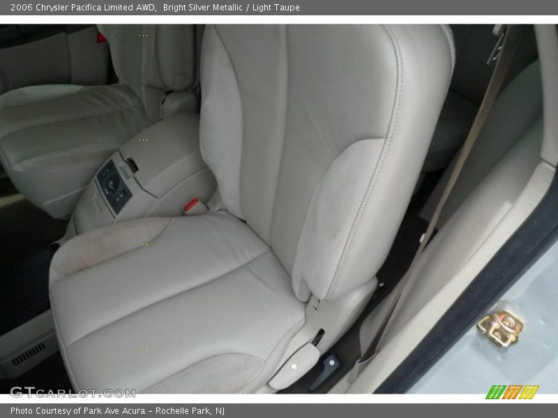 Bright Silver Metallic / Light Taupe 2006 Chrysler Pacifica Limited AWD