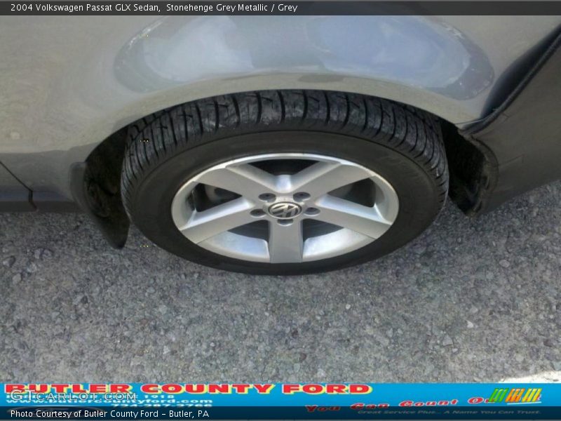 Stonehenge Grey Metallic / Grey 2004 Volkswagen Passat GLX Sedan