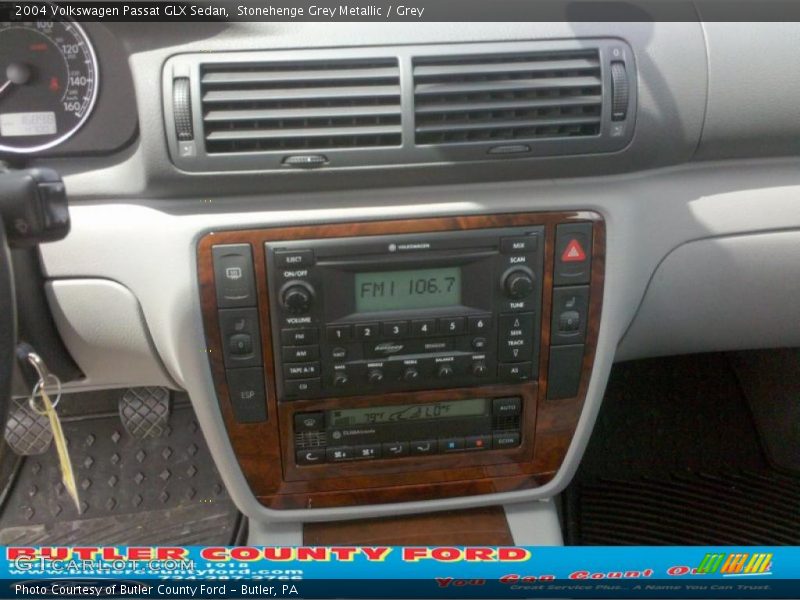 Stonehenge Grey Metallic / Grey 2004 Volkswagen Passat GLX Sedan
