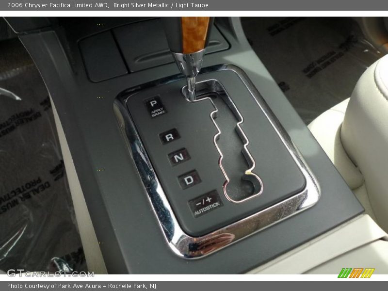 Bright Silver Metallic / Light Taupe 2006 Chrysler Pacifica Limited AWD