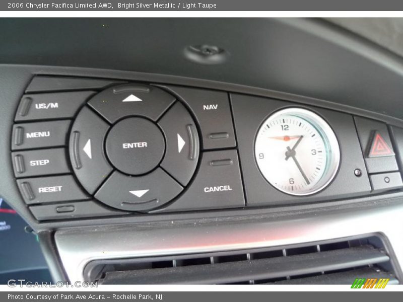 Bright Silver Metallic / Light Taupe 2006 Chrysler Pacifica Limited AWD