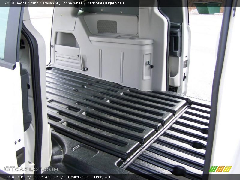 Stone White / Dark Slate/Light Shale 2008 Dodge Grand Caravan SE