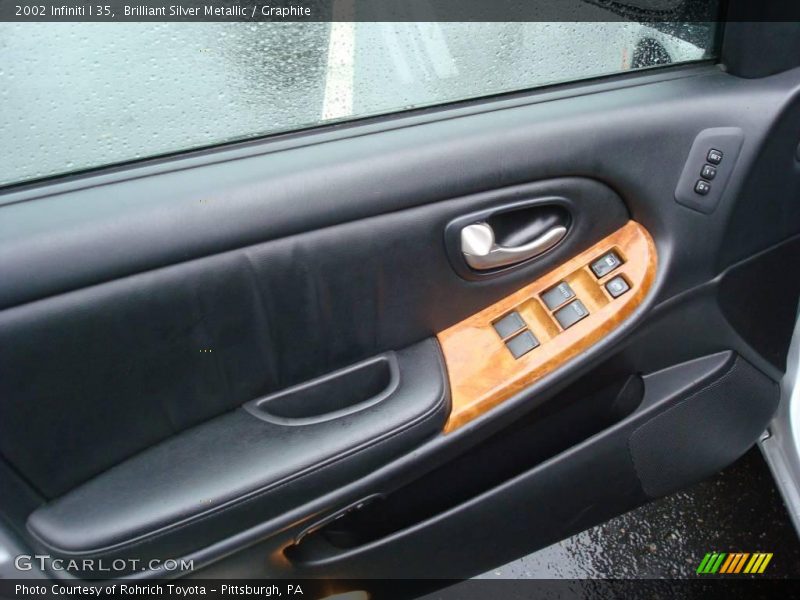 Brilliant Silver Metallic / Graphite 2002 Infiniti I 35
