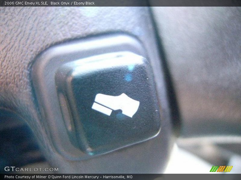 Black Onyx / Ebony Black 2006 GMC Envoy XL SLE