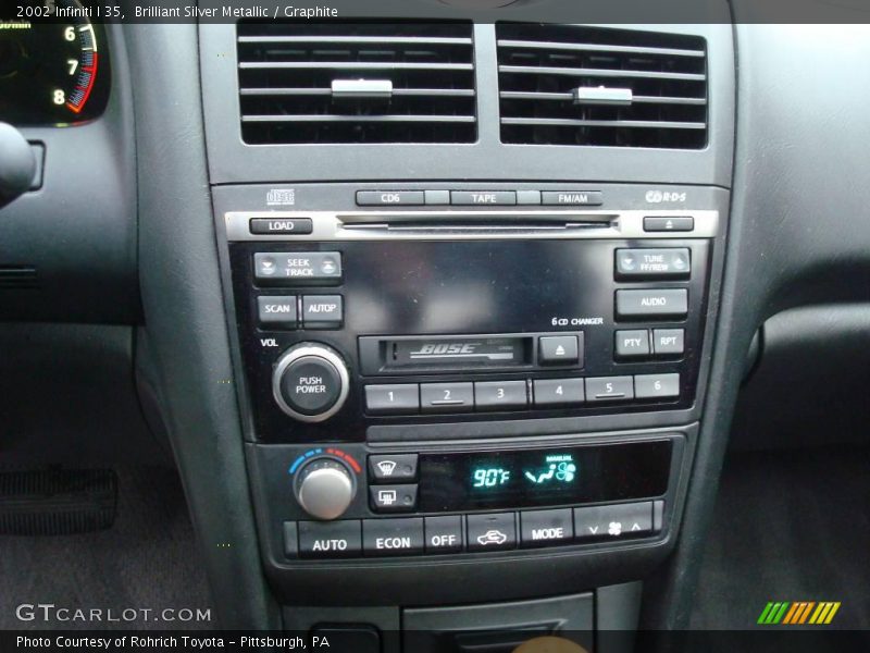 Brilliant Silver Metallic / Graphite 2002 Infiniti I 35