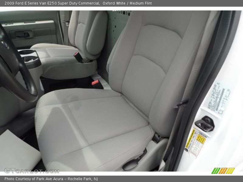 Oxford White / Medium Flint 2009 Ford E Series Van E250 Super Duty Commercial