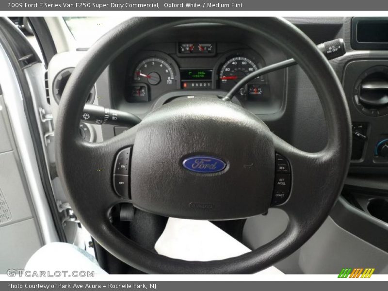 Oxford White / Medium Flint 2009 Ford E Series Van E250 Super Duty Commercial