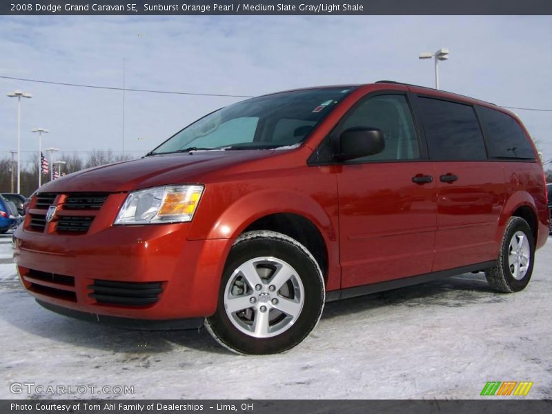 Sunburst Orange Pearl / Medium Slate Gray/Light Shale 2008 Dodge Grand Caravan SE
