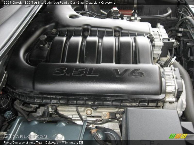 Satin Jade Pearl / Dark Slate Gray/Light Graystone 2005 Chrysler 300 Touring