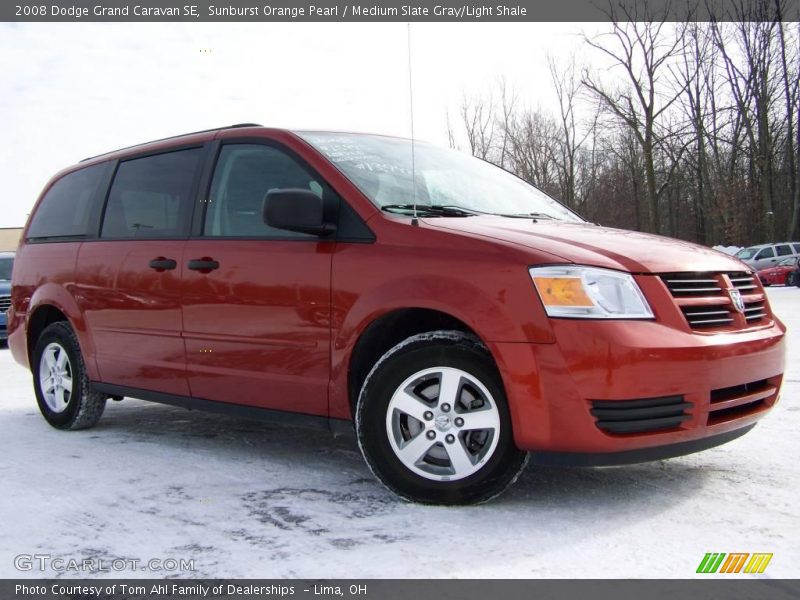 Sunburst Orange Pearl / Medium Slate Gray/Light Shale 2008 Dodge Grand Caravan SE