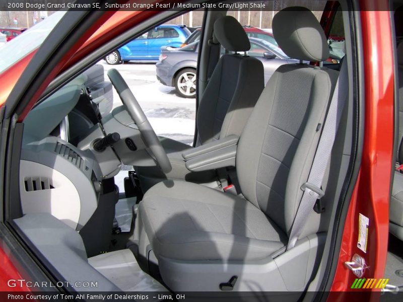 Sunburst Orange Pearl / Medium Slate Gray/Light Shale 2008 Dodge Grand Caravan SE