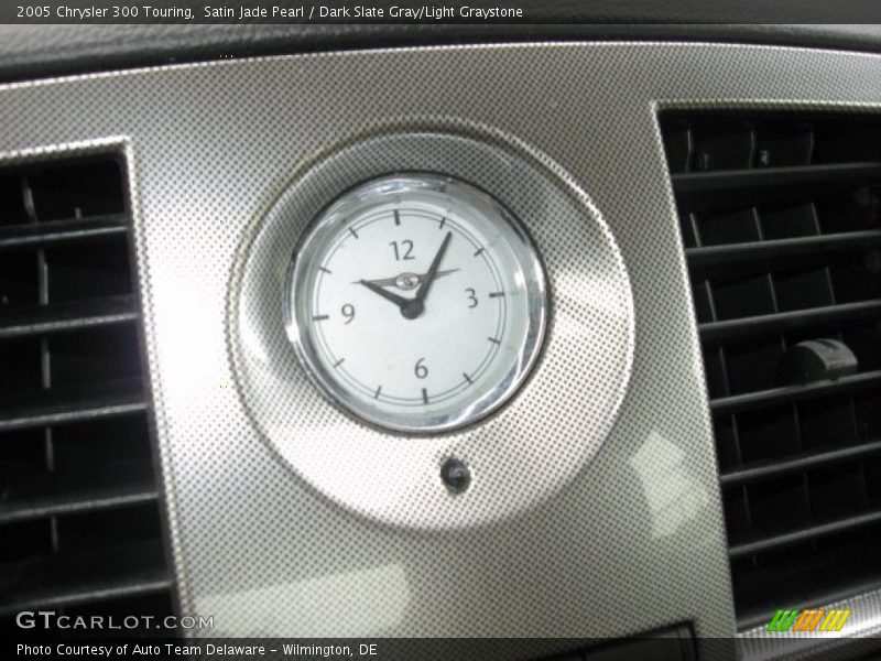 Satin Jade Pearl / Dark Slate Gray/Light Graystone 2005 Chrysler 300 Touring