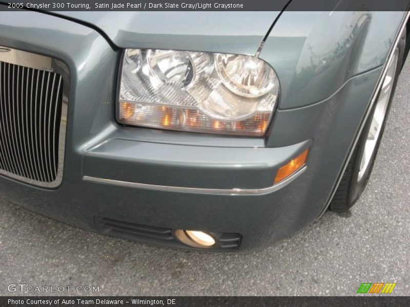 Satin Jade Pearl / Dark Slate Gray/Light Graystone 2005 Chrysler 300 Touring