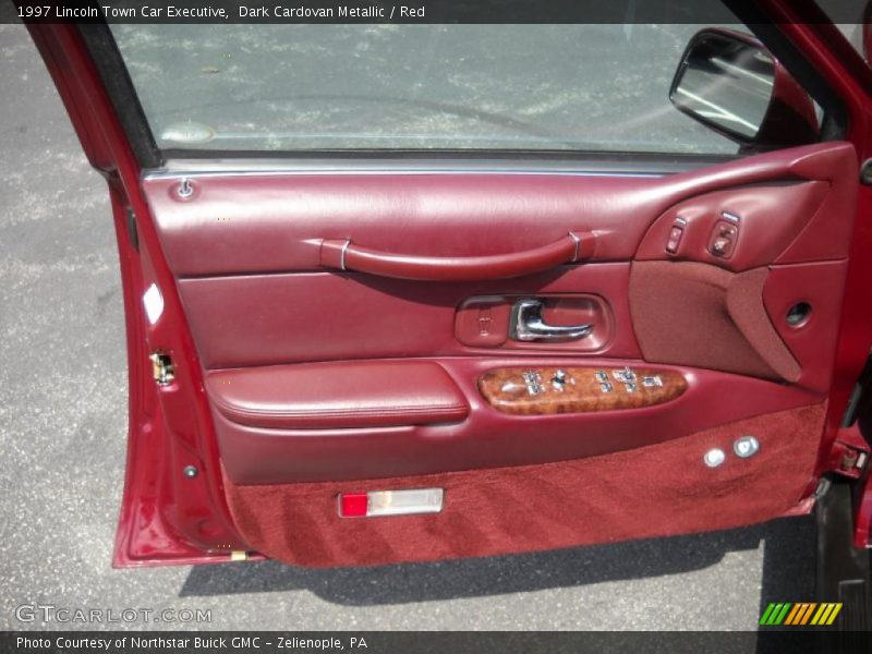 Dark Cardovan Metallic / Red 1997 Lincoln Town Car Executive
