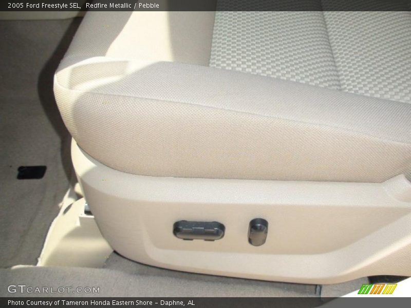 Redfire Metallic / Pebble 2005 Ford Freestyle SEL