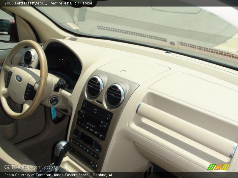 Redfire Metallic / Pebble 2005 Ford Freestyle SEL