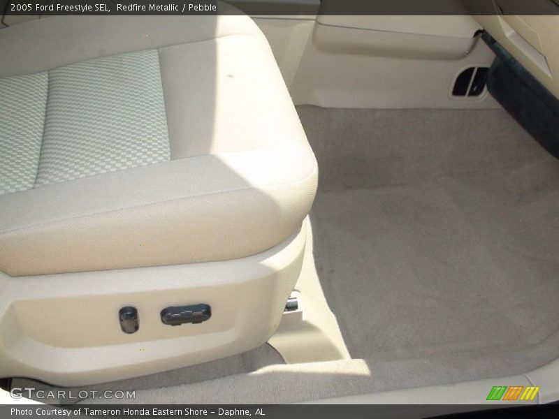 Redfire Metallic / Pebble 2005 Ford Freestyle SEL