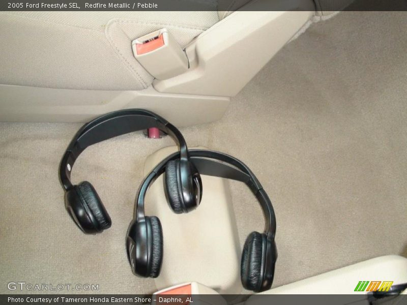 Redfire Metallic / Pebble 2005 Ford Freestyle SEL