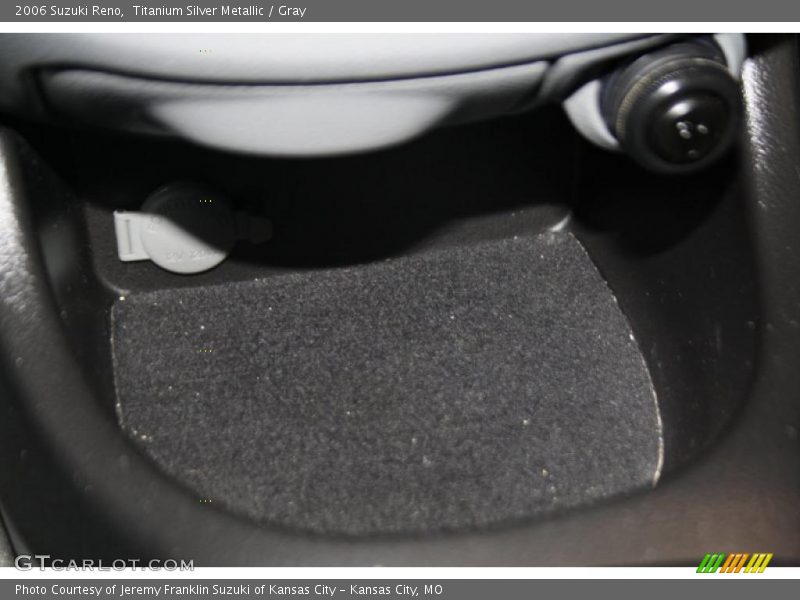 Titanium Silver Metallic / Gray 2006 Suzuki Reno