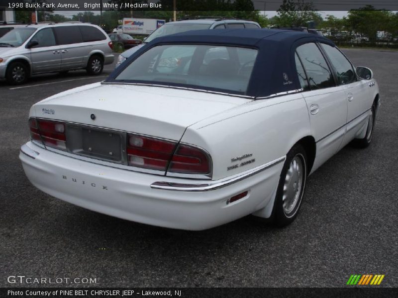 Bright White / Medium Blue 1998 Buick Park Avenue