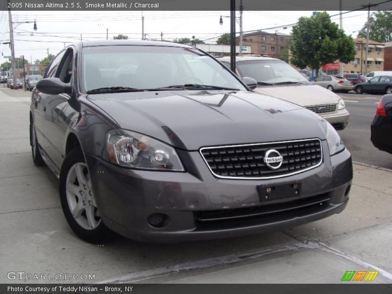 Smoke Metallic / Charcoal 2005 Nissan Altima 2.5 S