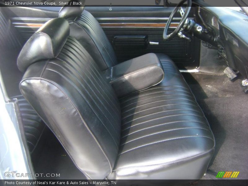 Silver / Black 1971 Chevrolet Nova Coupe