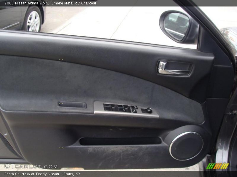 Smoke Metallic / Charcoal 2005 Nissan Altima 2.5 S