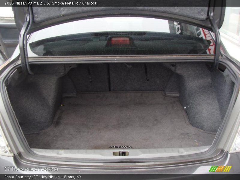 Smoke Metallic / Charcoal 2005 Nissan Altima 2.5 S
