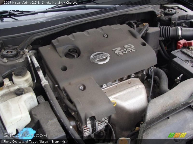 Smoke Metallic / Charcoal 2005 Nissan Altima 2.5 S